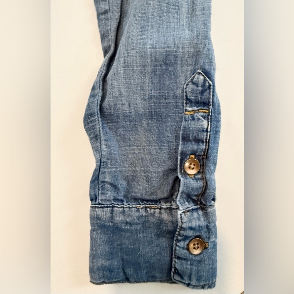 Jessica Simpson Blue Denim Shirt with Grommet Detail on Sleeves - Size Large - Picture 9 of 9